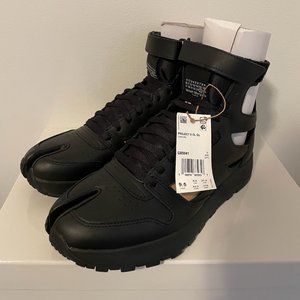 Maison Margiela Reebok Classic Leather Tabi High Black